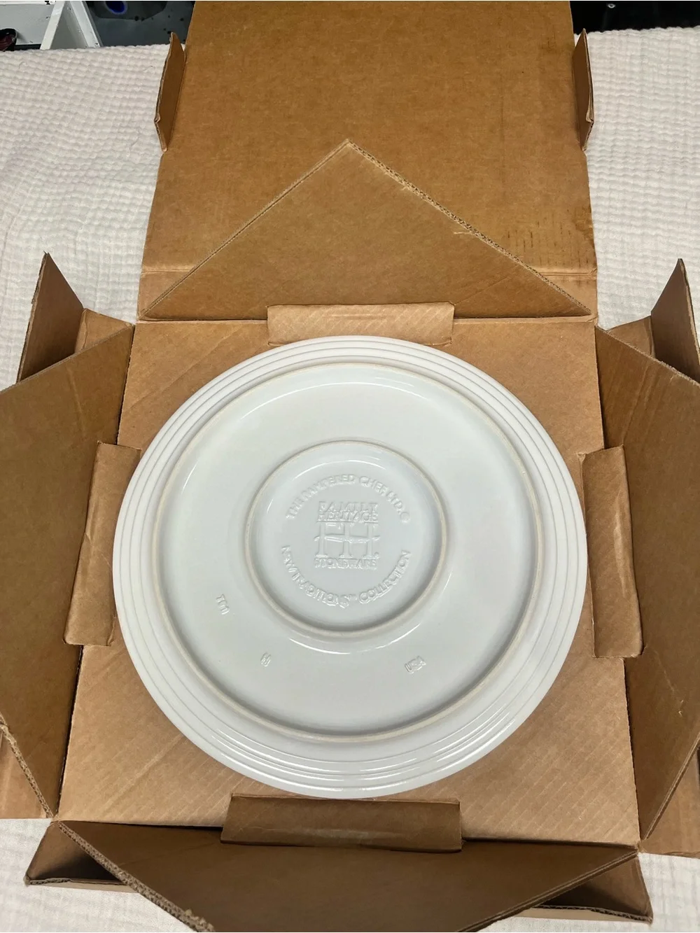 Pampered Chef 13.5” Round Platter, Glazed